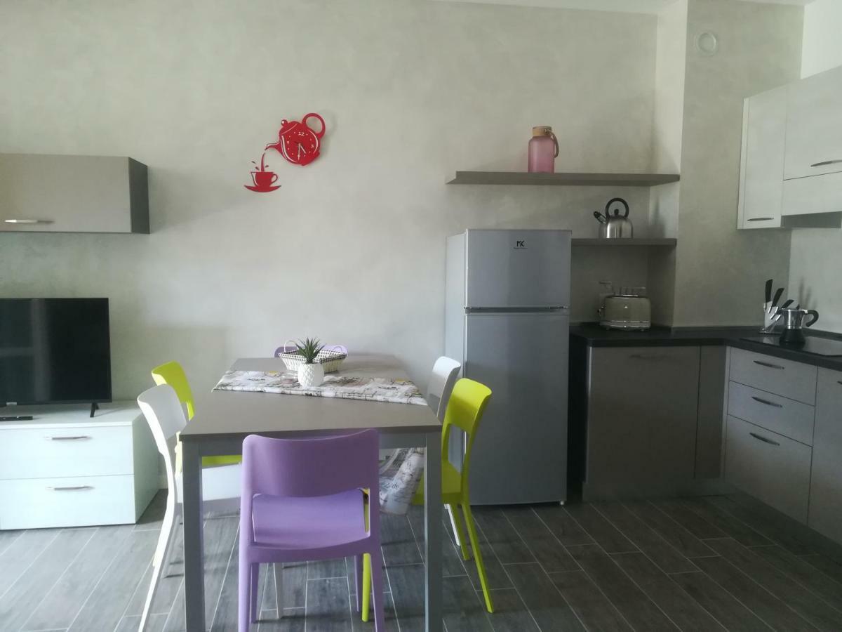 Corte Fasanella - Apartment Lilla ตอสโกลาโน มาแดร์โน ภายนอก รูปภาพ
