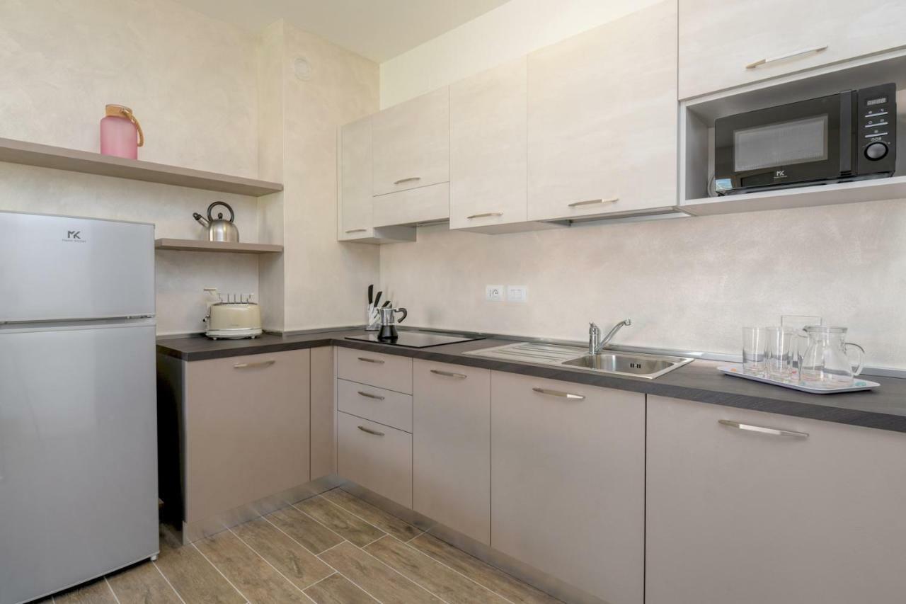 Corte Fasanella - Apartment Lilla ตอสโกลาโน มาแดร์โน ภายนอก รูปภาพ